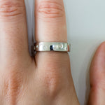 18K White Gold Scattered Diamond Band