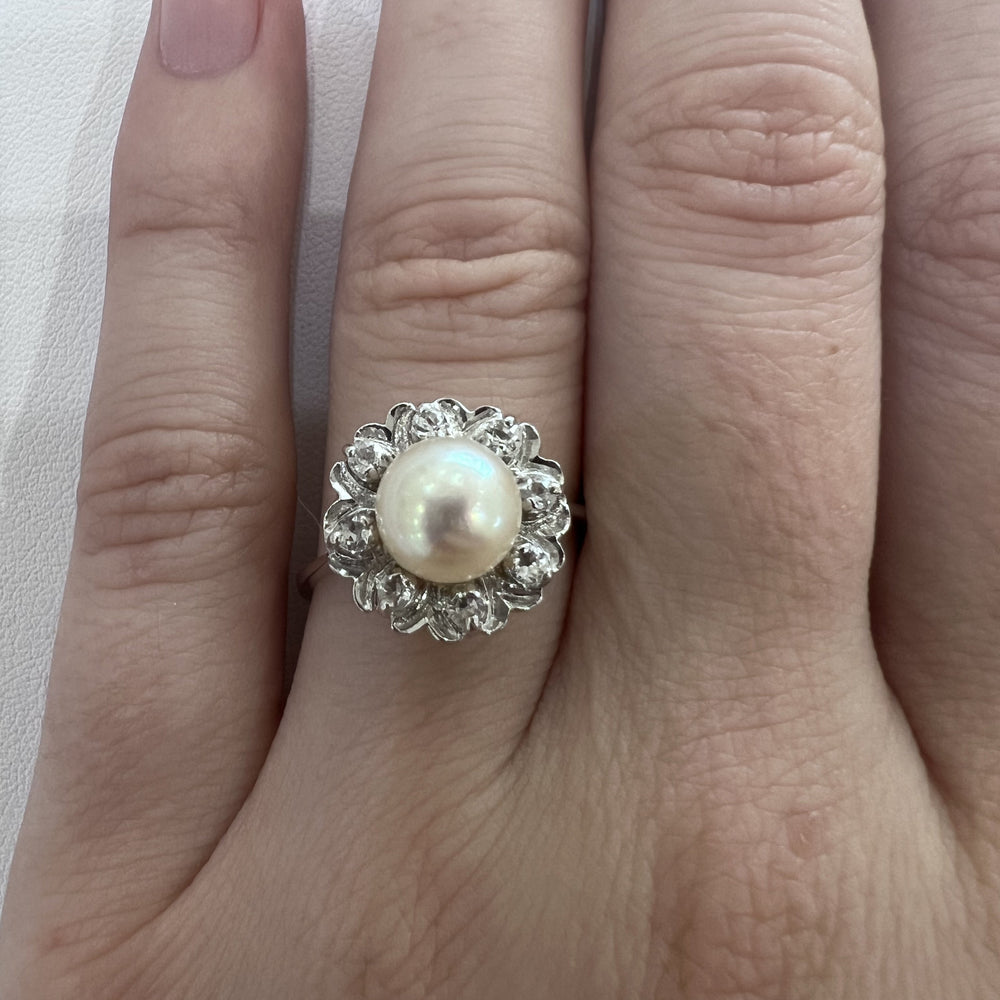 ESTATE 18K White Gold, Diamond, & Pearl Ring